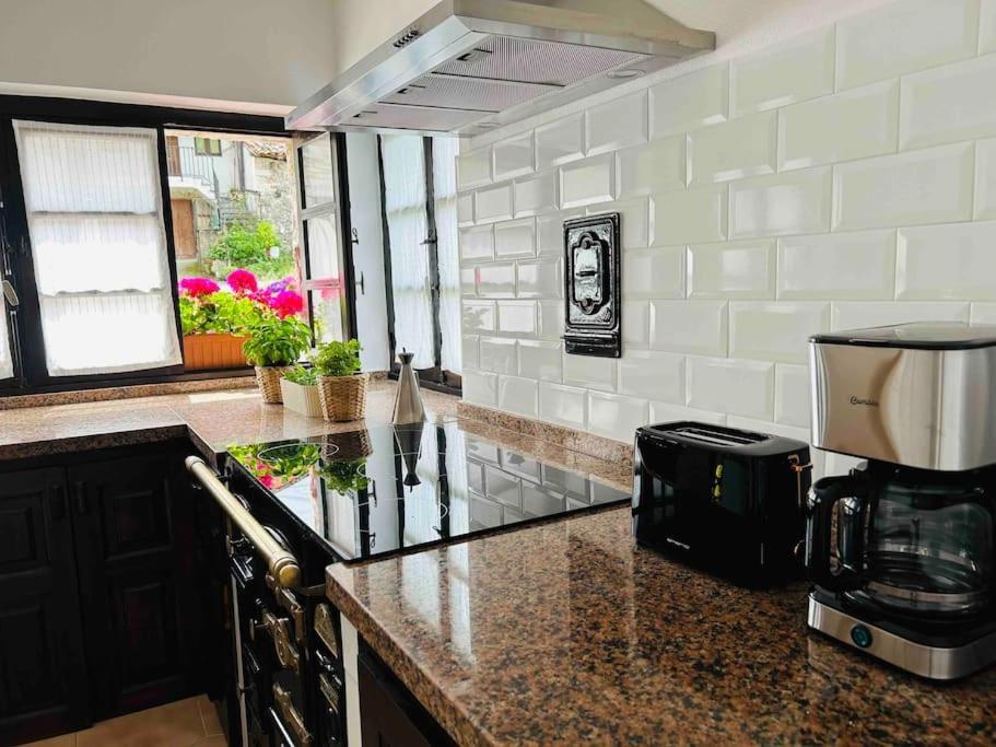 Acogedora Casa En Arangas Cabrales Villa อาเรนัส เด กาบราเลส ภายนอก รูปภาพ